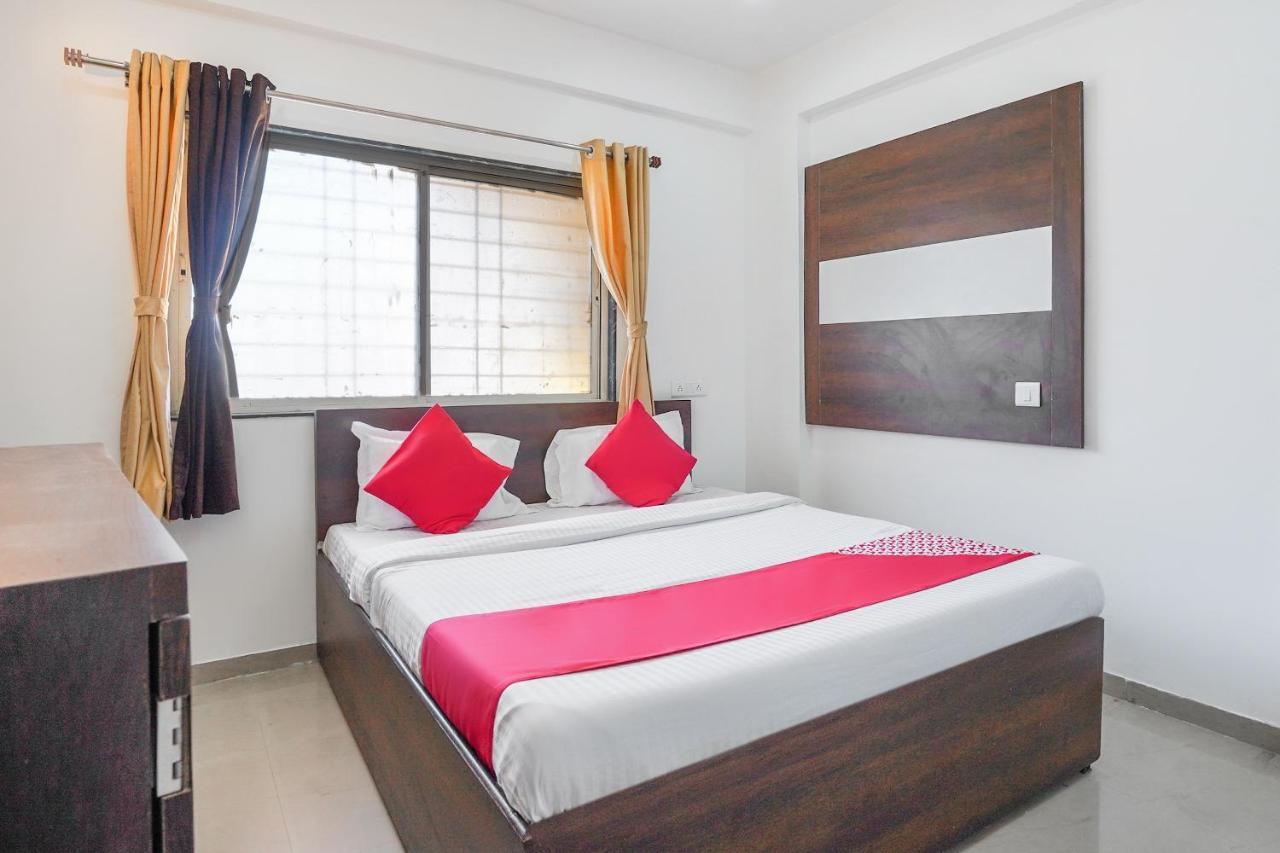 Oyo Flagship 70264 Hotel Vrindavan Mangvadi Exterior foto