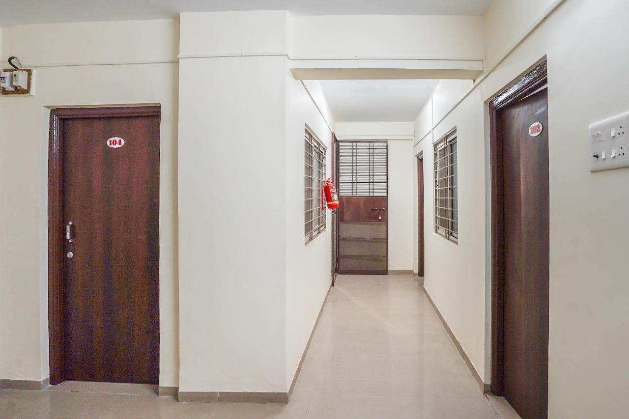 Oyo Flagship 70264 Hotel Vrindavan Mangvadi Exterior foto